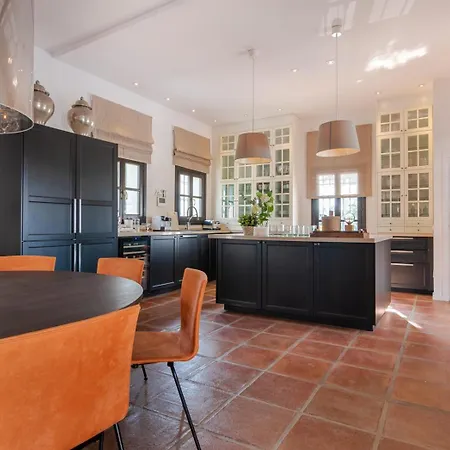 Luxury In Golden Mile Villa Marbella