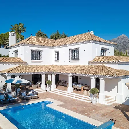 Villa Luxury In Golden Mile